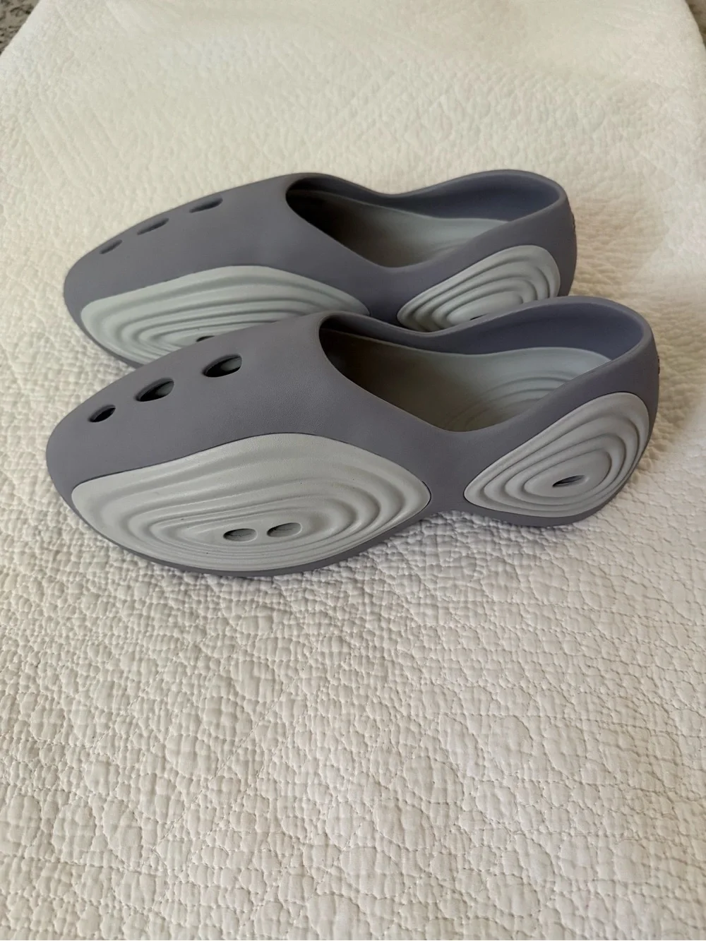 Unisex Crocs Ripple Men’s 9 Women’s 11